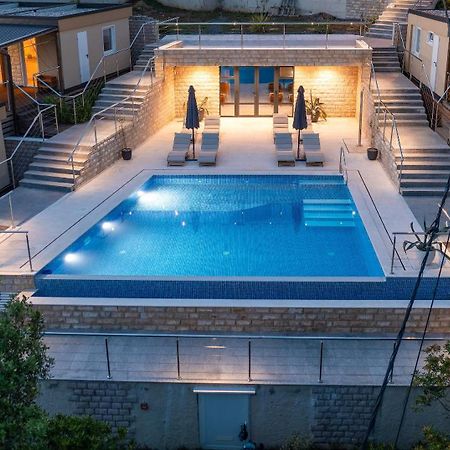 فندق Boora Glamp Experience & Heated Infinity Pool سينج المظهر الخارجي الصورة